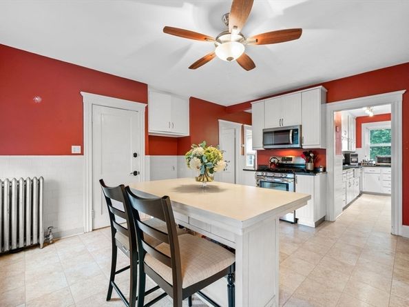 59 Leach St 2, Salem MA 01970