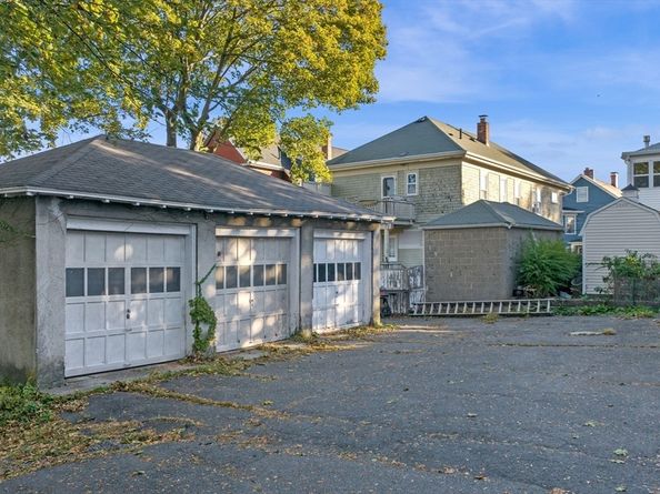 59 Leach St 2, Salem MA 01970