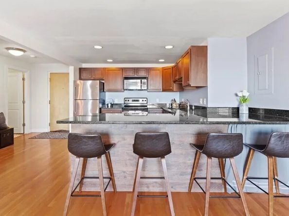 44 Lafayette Place Ave 404, Chelsea MA 02150