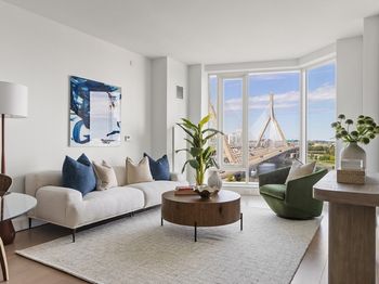 100 Lovejoy Wharf