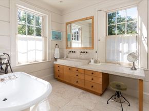 153 Brattle St, Cambridge MA 02138