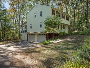 17 Farm Street, Medway MA 02053