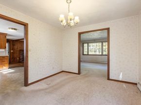 17 Farm Street, Medway MA 02053