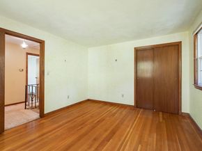 17 Farm Street, Medway MA 02053