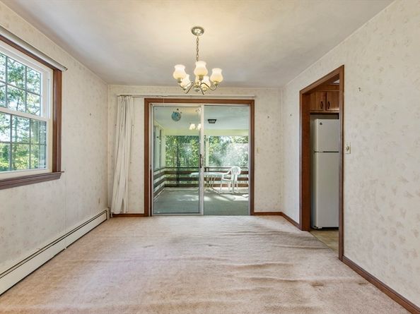 17 Farm Street, Medway MA 02053