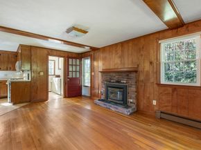 17 Farm Street, Medway MA 02053