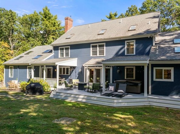 12 Dutton Park, Walpole MA 02081