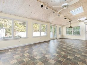 35 Kingston Rd, Newton MA 02461