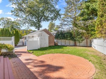 35 Kingston Rd