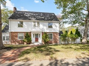 35 Kingston Rd, Newton MA 02461