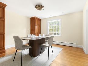 35 Kingston Rd, Newton MA 02461