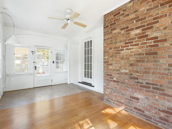35 Kingston Rd, Newton MA 02461