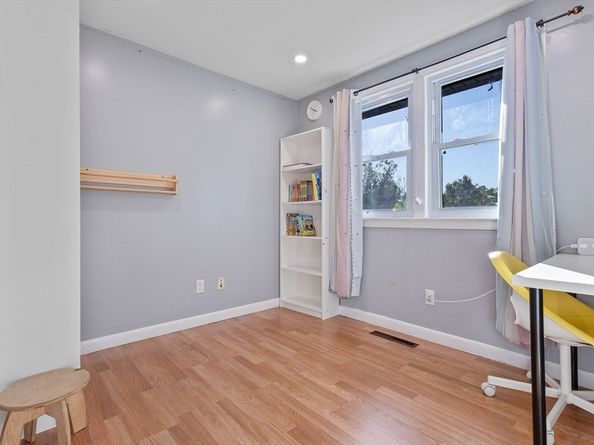 14 Vining St, Malden MA 02148