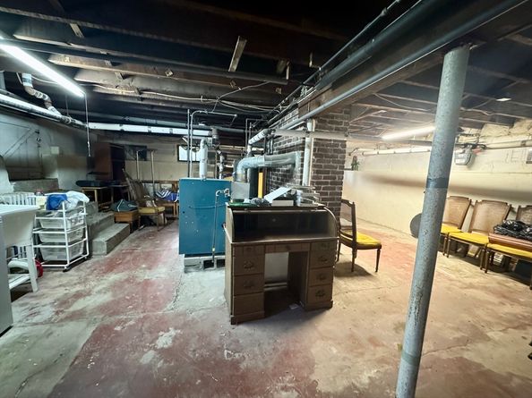 1639 Washington St, Newton MA 02465