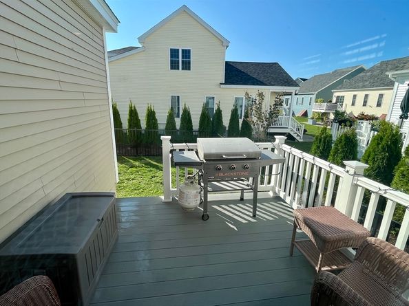 27 Tea Party Circle 27, Holden MA 01520