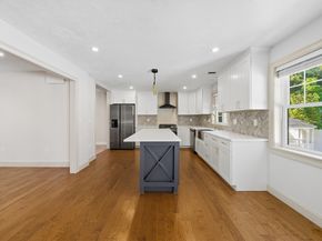 15 Lakeside Dr, Shrewsbury MA 01545