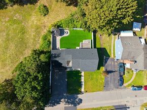 15 Lakeside Dr, Shrewsbury MA 01545
