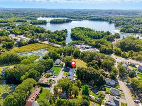 15 Lakeside Dr, Shrewsbury MA 01545