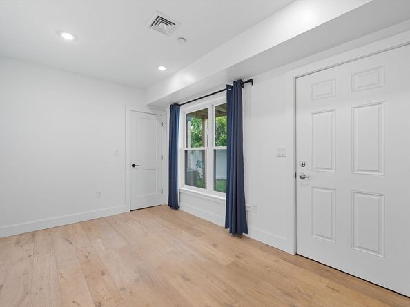27 Carter St 2, Everett MA 02149