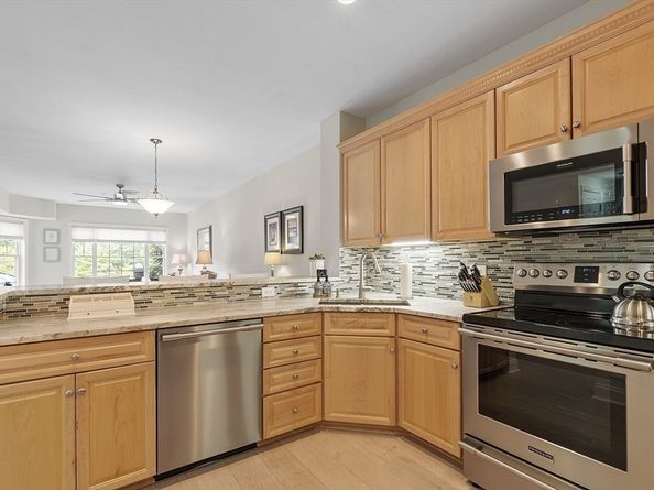 295 Salem Street 69, Woburn MA 01801