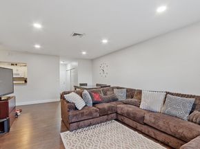 1029 Pleasant Street 19, Worcester MA 01602