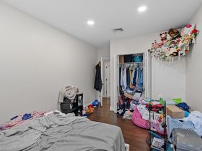 1029 Pleasant Street 19, Worcester MA 01602