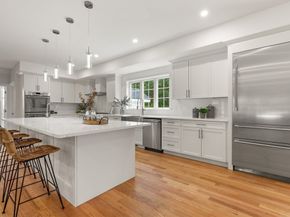 38 Freeport Drive, Burlington MA 01803
