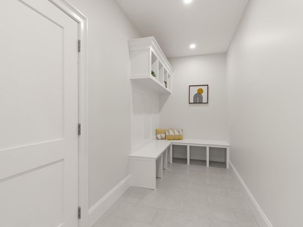 38 Freeport Drive, Burlington MA 01803