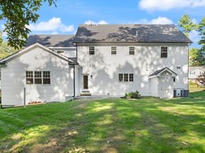 38 Freeport Drive, Burlington MA 01803