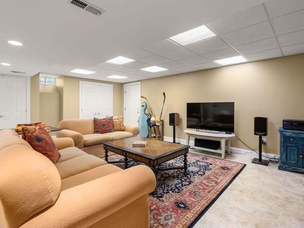5 Upham Way 5, Weston MA 02493