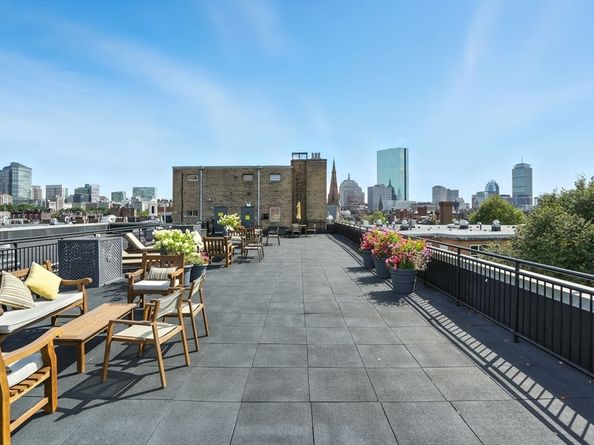 145 Pinckney St 403, Boston MA 02114