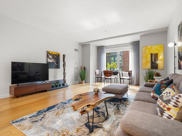 16 Miner St 206, Boston MA 02215