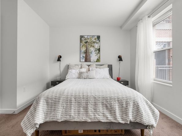 16 Miner St 206, Boston MA 02215