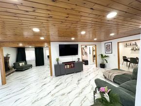 2 Pat Dr, Danvers MA 01923