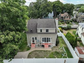 95 John St, Reading MA 01867