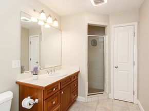 95 John St, Reading MA 01867