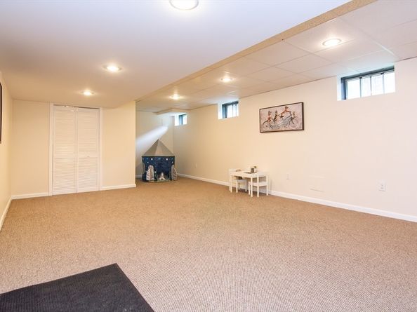 95 John St, Reading MA 01867