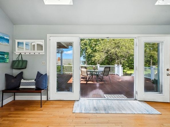155 Village St, Marblehead MA 01945