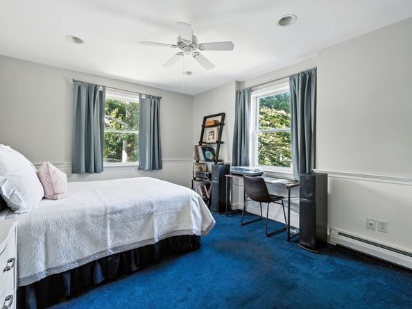 155 Village St, Marblehead MA 01945