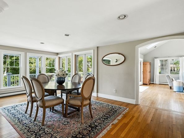 155 Village St, Marblehead MA 01945
