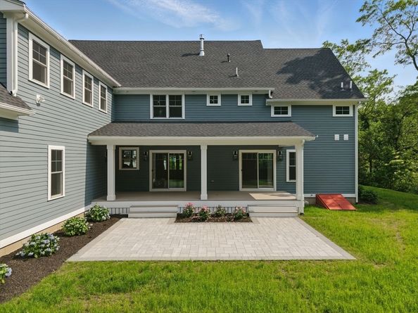 4R Chatham Ln, Danvers MA 01923