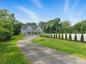 4R Chatham Ln, Danvers MA 01923