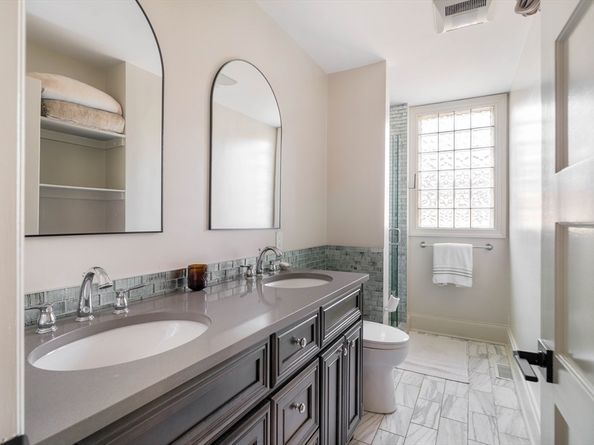 8 Naples Rd 1, Brookline MA 02446