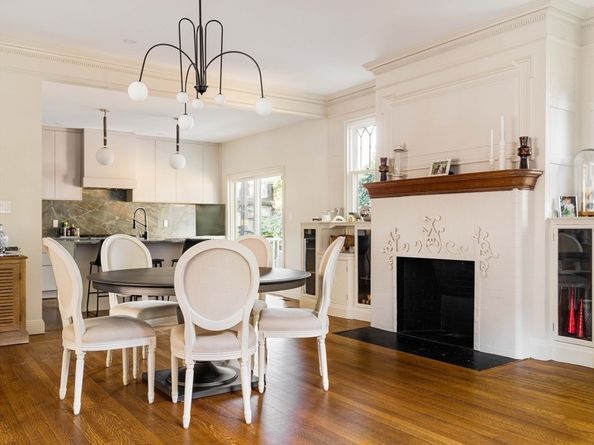 8 Naples Rd 1, Brookline MA 02446