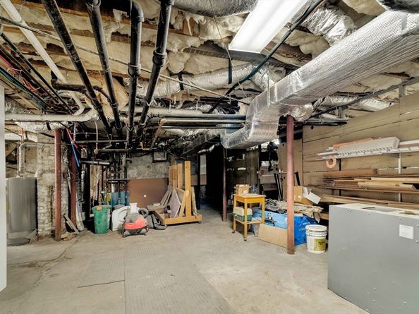 8 Naples Rd 1, Brookline MA 02446