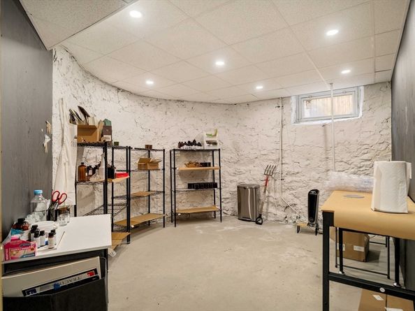 8 Naples Rd 1, Brookline MA 02446