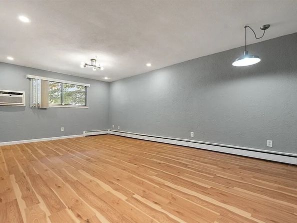 595 Revere Beach Pkwy 23, Revere MA 02151