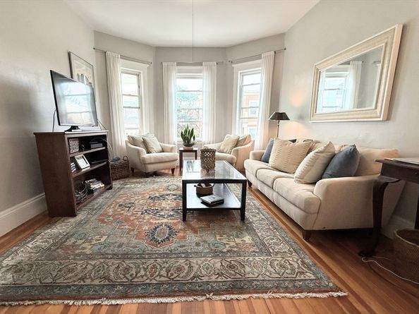 16 Chelmsford St 2, Boston MA 02122