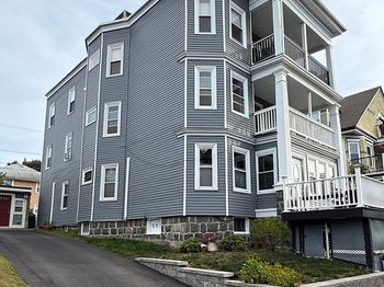 16 Chelmsford St
