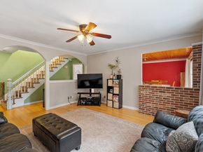 89 Benjamin St, Leominster MA 01453